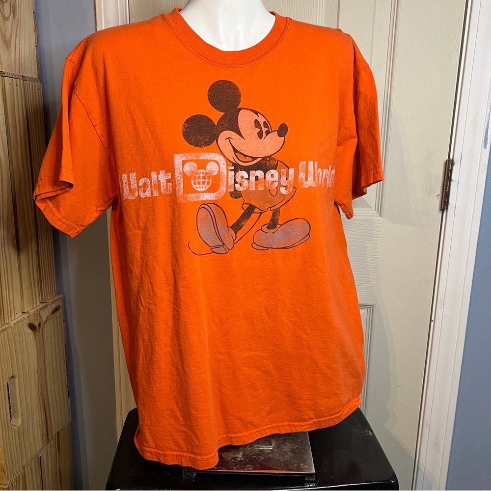 WALT DISNEY WORLD Orange Halloween T-Shirt Adult Size M Classic Mickey Mouse